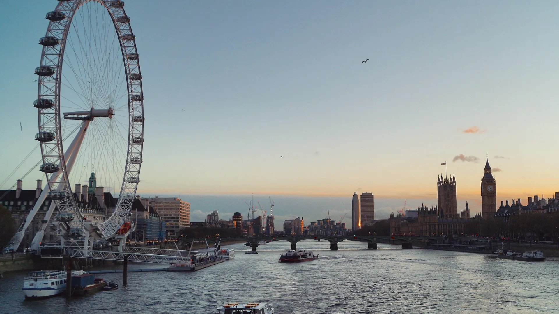 Holiday Inn Express London Stratford By Ihg Hotel