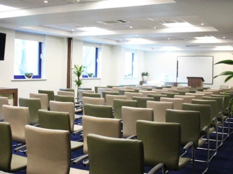 Holiday Inn Express London Stratford By Ihg Hotel