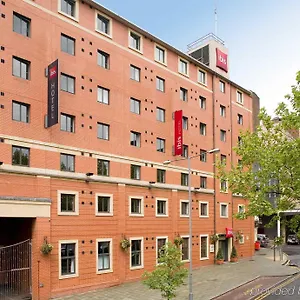 https://ibis-sheffield-city.yorkshirehotels.net