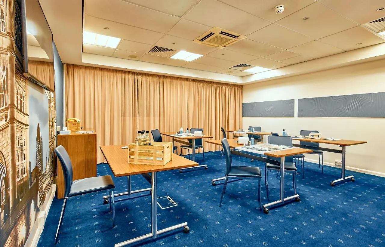 Hotel Holiday Inn Express London Stratford By Ihg